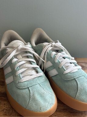 adidas gazelle silver green womens adidas Originals Girls Superstar 360 x Hello Kitty main image 1